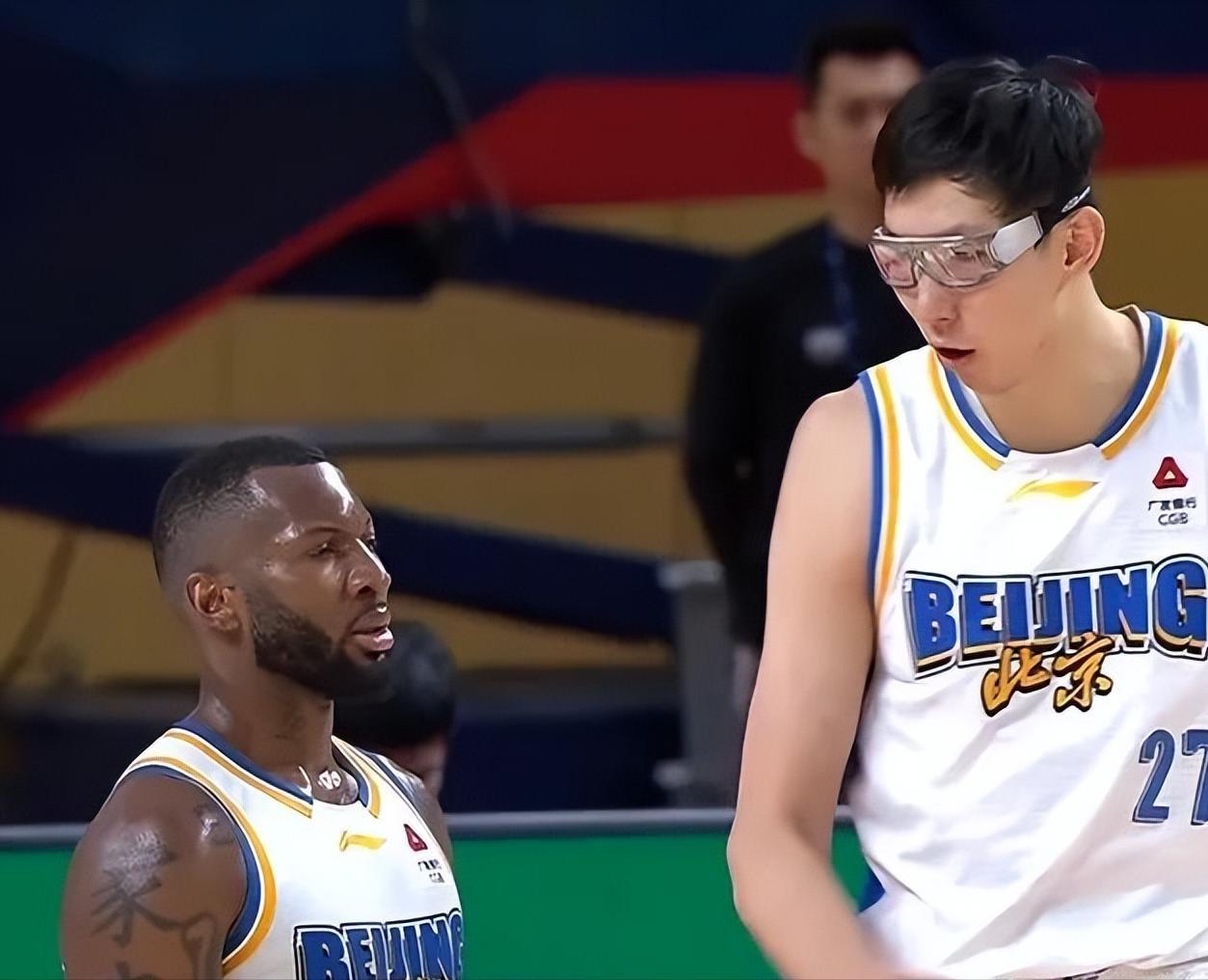 华体会体育登录入口-赛后球员表现评分：2满分 3优秀 2拉垮